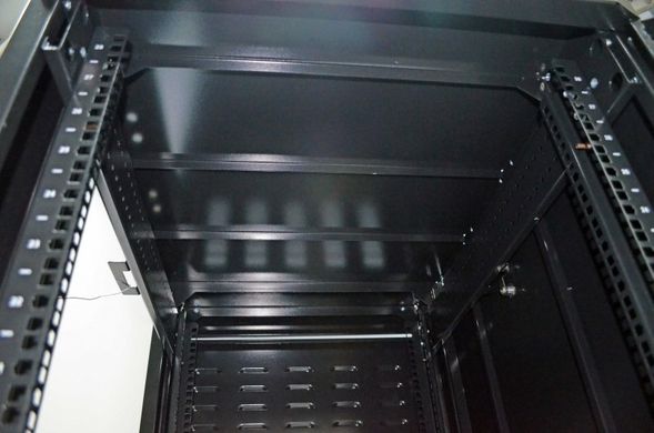 Шкаф 19" 28U, 610х865 мм (Ш*Г), усиленный, черный UA-MGSE2868MB