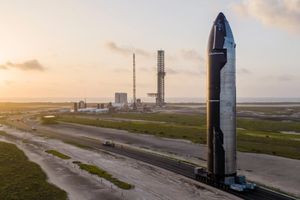 SpaceX показала космічний корабель Starship перед тестовим польотом