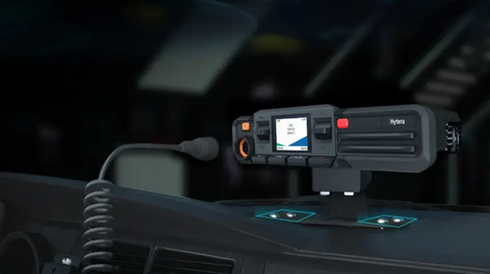 Hytera HM685L UHF &mdash; Рация цифро-аналоговая с дисплеем 400-470 МГц 25 Вт 512 каналов