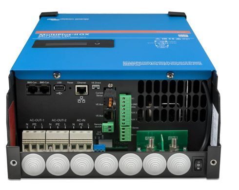Багатофункціональний інвертор/зарядний пристрій Victron Energy MultiPlus-II GX 48/3000/35-32