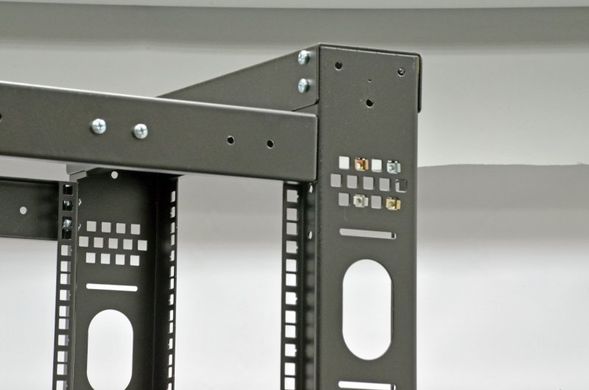 Комплект держателей бокового организатора кабеля с крышкой MGSESM к стойкам, grey