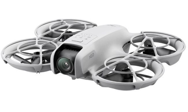 Квадрокоптер DJI Neo Motion Fly More Combo