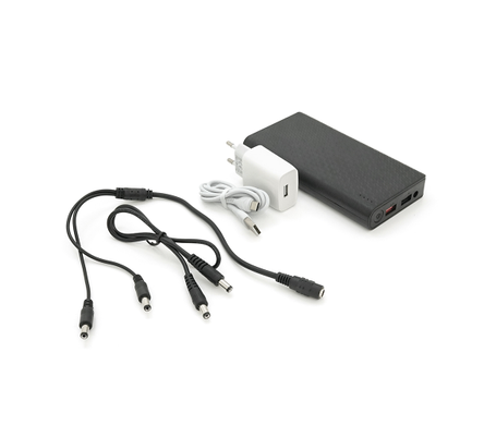 Портативный Power Bank 18W для роутеров, Output: USB 5V/2A, DC9V,2.7A/12V1.5A, 21000mAh(7*3000mAh), 155х75х23мм, 460грам, Black, BOX